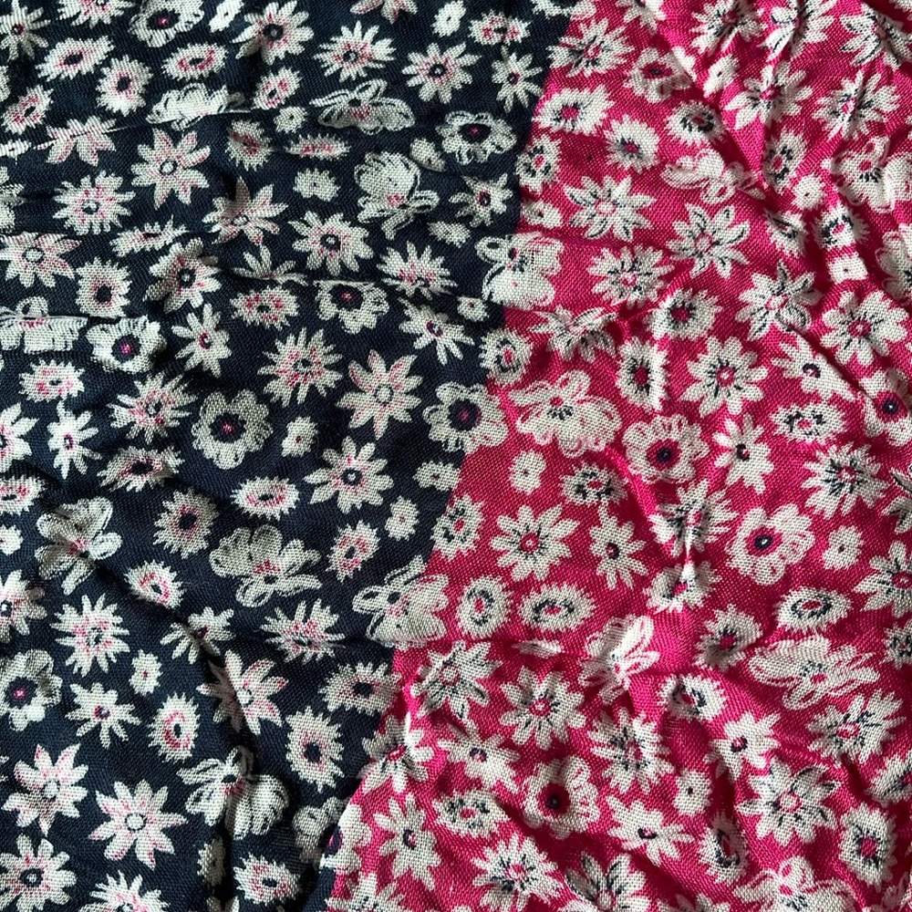 🧣 Pink and Navy Flower Scarf with Fringe